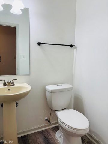 1355 Lake DR, Newport News, VA 23602