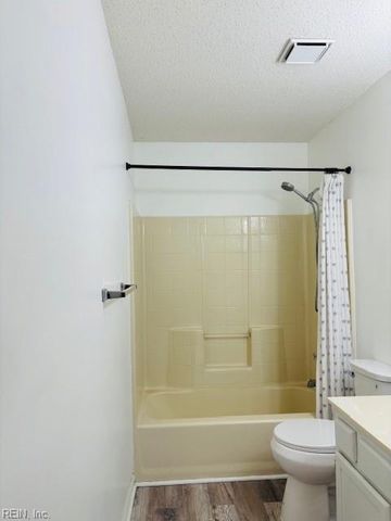 1355 Lake DR, Newport News, VA 23602