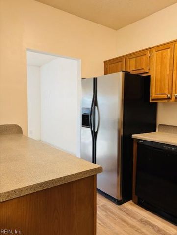 1355 Lake DR, Newport News, VA 23602