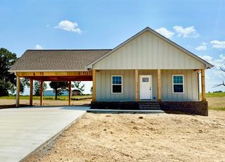 300 Sawyer Lane, Leoma, TN 38468