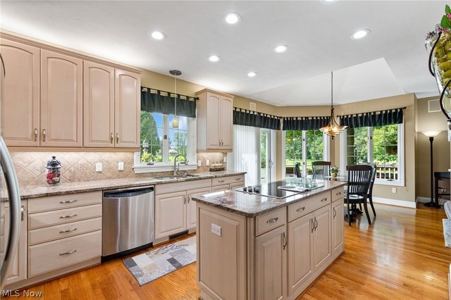 2912 Ironwood Drive, Akron, OH 44312