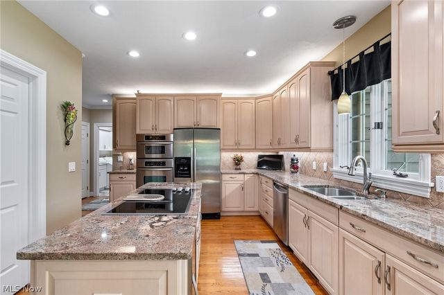 2912 Ironwood Drive, Akron, OH 44312