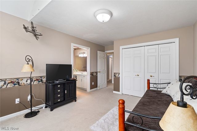 2912 Ironwood Drive, Akron, OH 44312