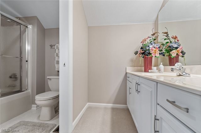 2912 Ironwood Drive, Akron, OH 44312