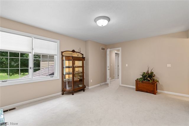 2912 Ironwood Drive, Akron, OH 44312