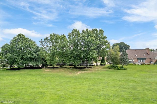 2912 Ironwood Drive, Akron, OH 44312