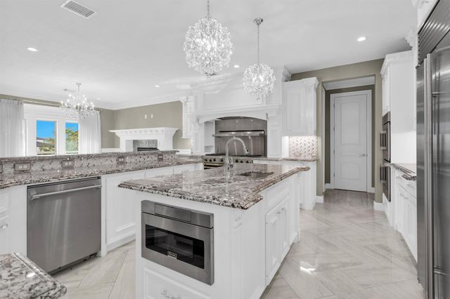10887 Decatur Street, Willis, TX 77318