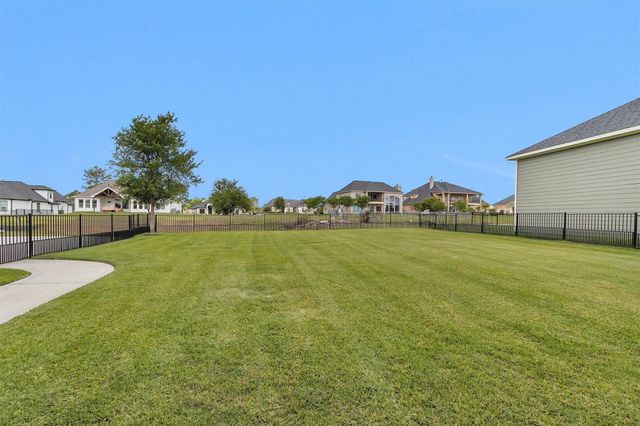 10887 Decatur Street, Willis, TX 77318