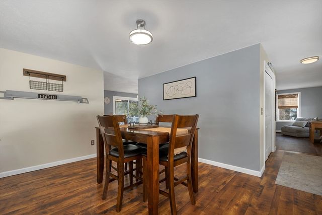 2 Celeste Terrace, Sandown, NH 03873