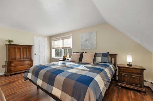 2 Celeste Terrace, Sandown, NH 03873