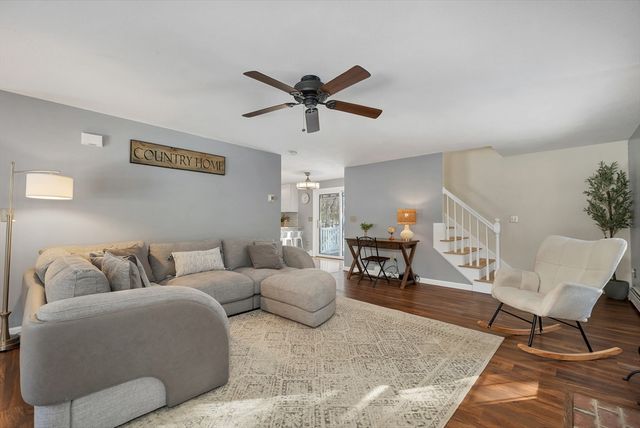 2 Celeste Terrace, Sandown, NH 03873