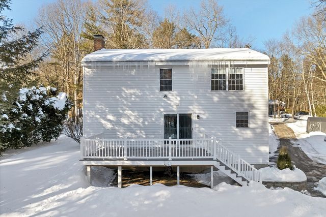 2 Celeste Terrace, Sandown, NH 03873