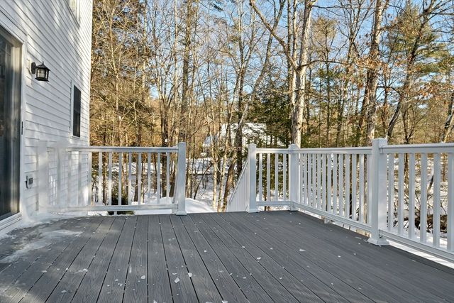 2 Celeste Terrace, Sandown, NH 03873