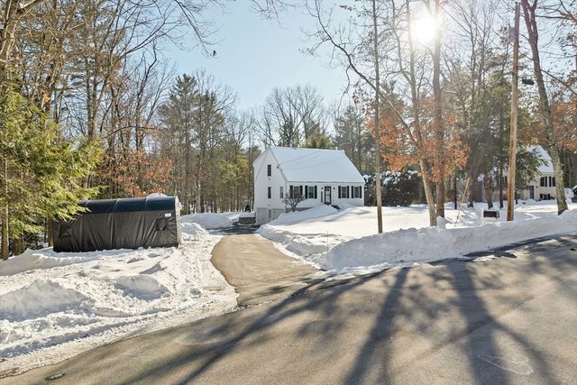 2 Celeste Terrace, Sandown, NH 03873