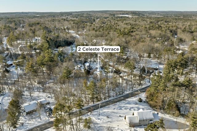 2 Celeste Terrace, Sandown, NH 03873