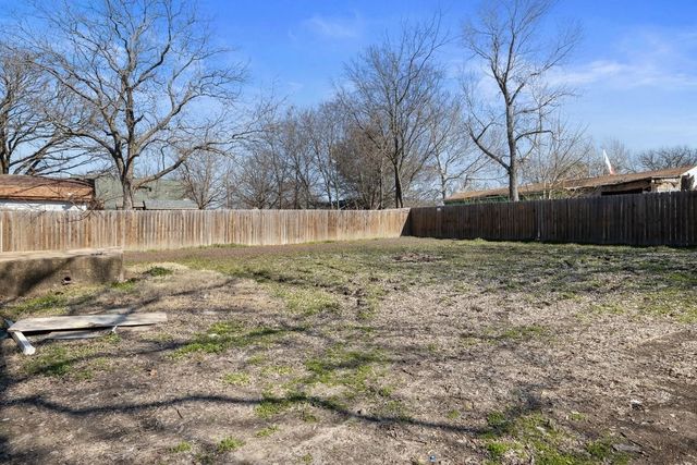 210 N Main Street, Blue Ridge, TX 75424