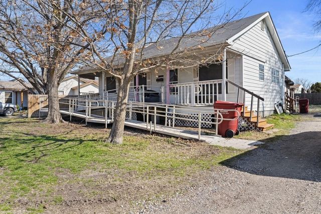 210 N Main Street, Blue Ridge, TX 75424