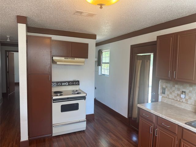 210 N Main Street, Blue Ridge, TX 75424