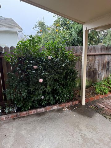 3350 Spring Garden Dr, Turlock, CA 95382