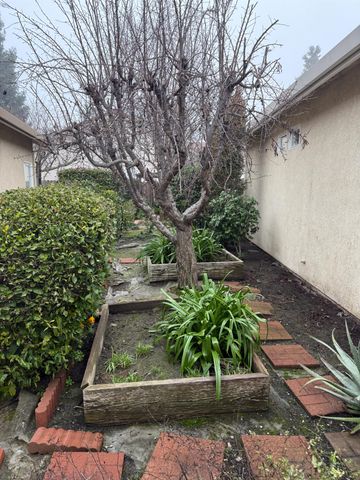 3350 Spring Garden Dr, Turlock, CA 95382