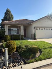 3350 Spring Garden Dr, Turlock, CA 95382