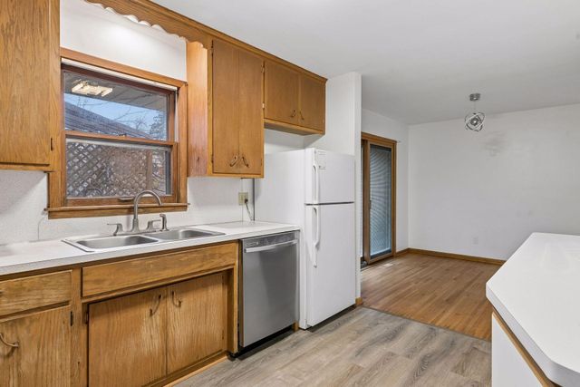 2637 5th Avenue E, North Saint Paul, MN 55109