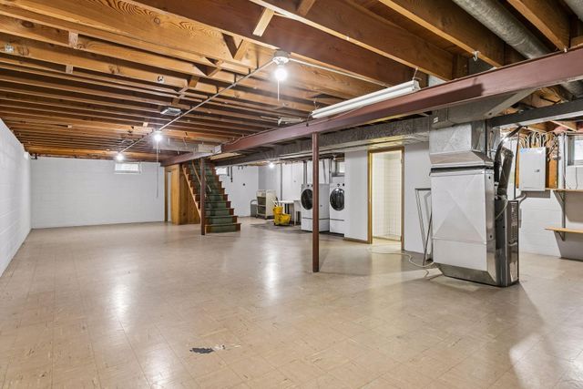 2637 5th Avenue E, North Saint Paul, MN 55109