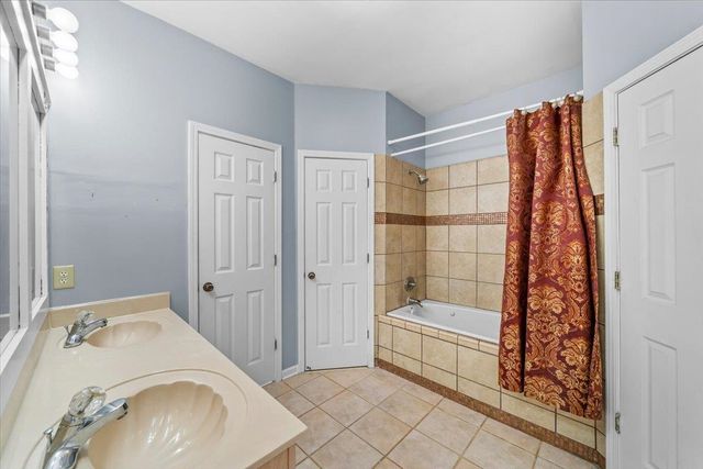 10443 KENSINGTON CIR, Collierville, TN 38017