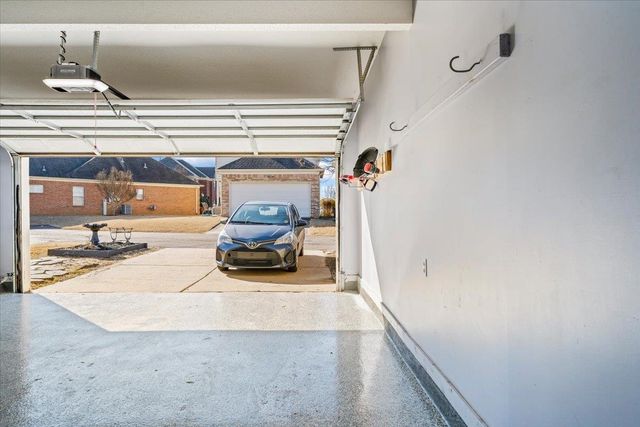 10443 KENSINGTON CIR, Collierville, TN 38017