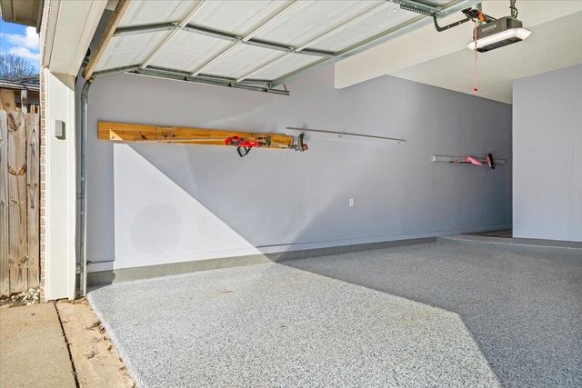 10443 KENSINGTON CIR, Collierville, TN 38017