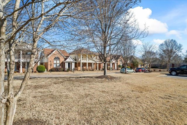 10443 KENSINGTON CIR, Collierville, TN 38017