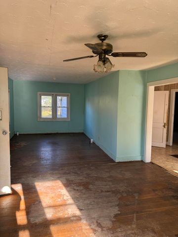 91 Jones Street, Manchester, KY 40962