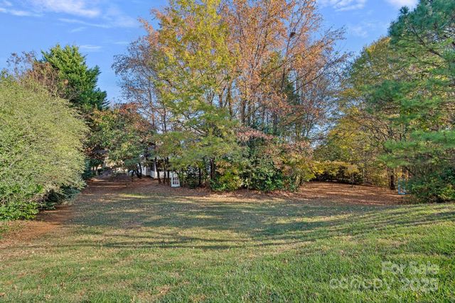 17428 Baldwin Hall Drive, Charlotte, NC 28277