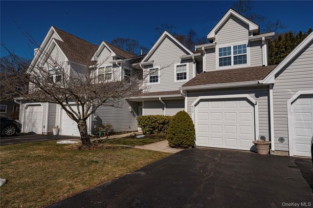 210 Erik Drive, East Setauket, NY 11733