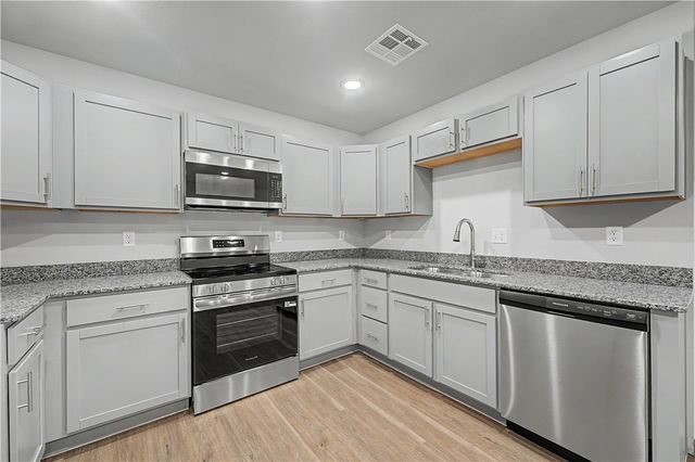 6605 & 6607 NW Altus Street, Bentonville, AR 72713