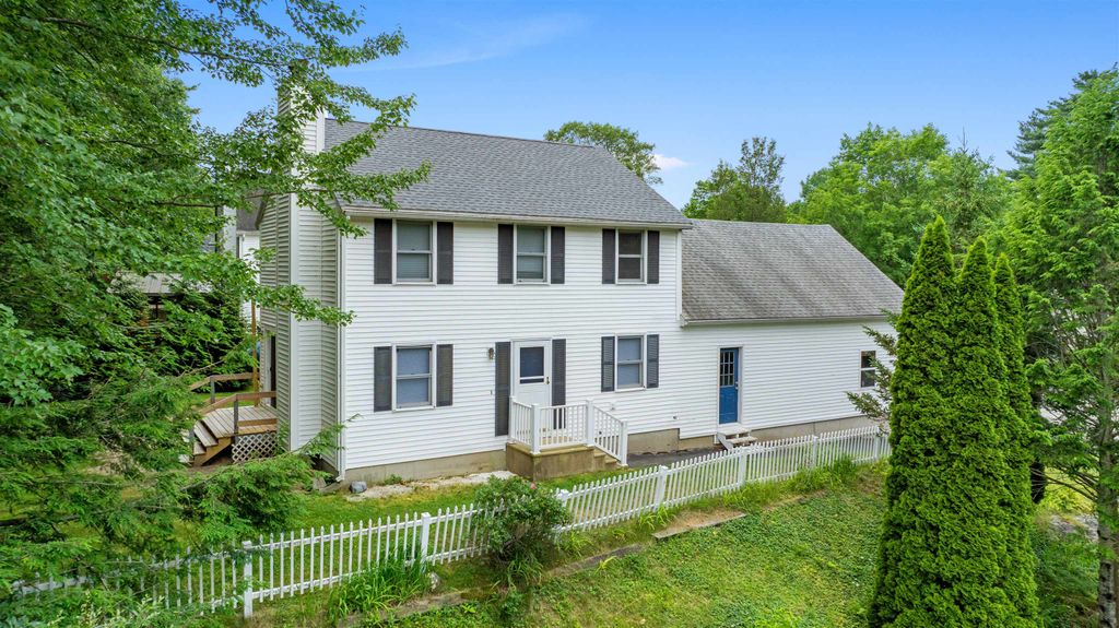 8 Oak Hill Lane, Exeter, NH 03833
