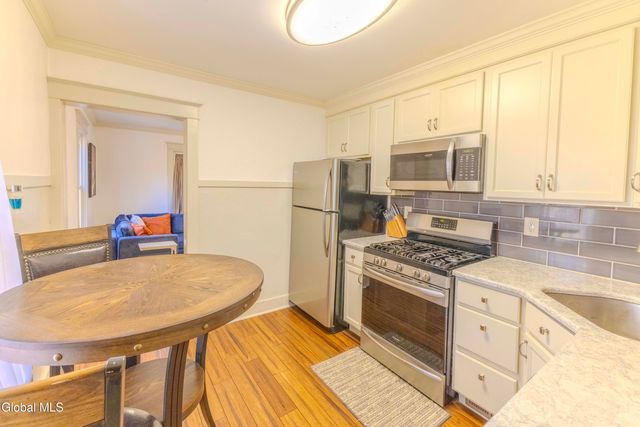 41 Mountainview Avenue, Albany, NY 12208