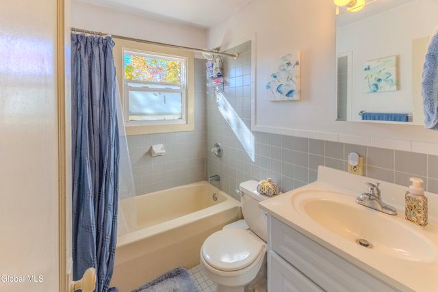 41 Mountainview Avenue, Albany, NY 12208