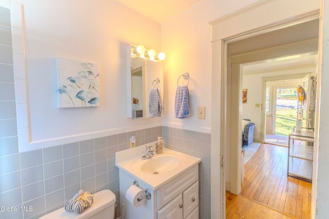 41 Mountainview Avenue, Albany, NY 12208