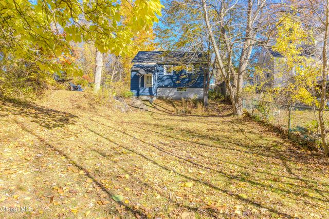 41 Mountainview Avenue, Albany, NY 12208