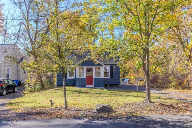 41 Mountainview Avenue, Albany, NY 12208