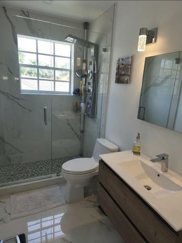 9706 NW 51st Terrace, Doral, FL 33178