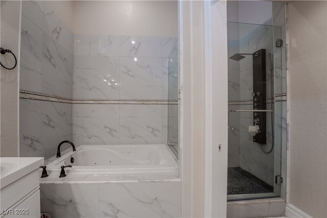 8169 Pinnacle Peak Avenue, Las Vegas, NV 89113