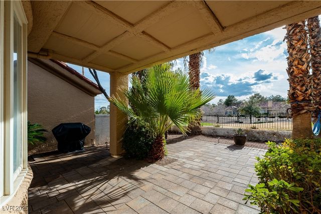 8169 Pinnacle Peak Avenue, Las Vegas, NV 89113