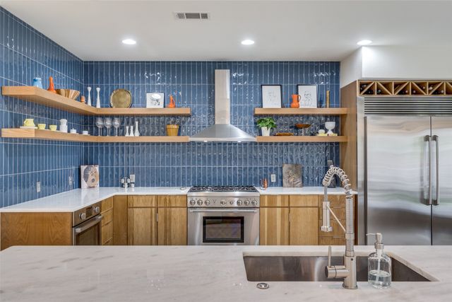 2829 Dyer Street, University Park, TX 75205