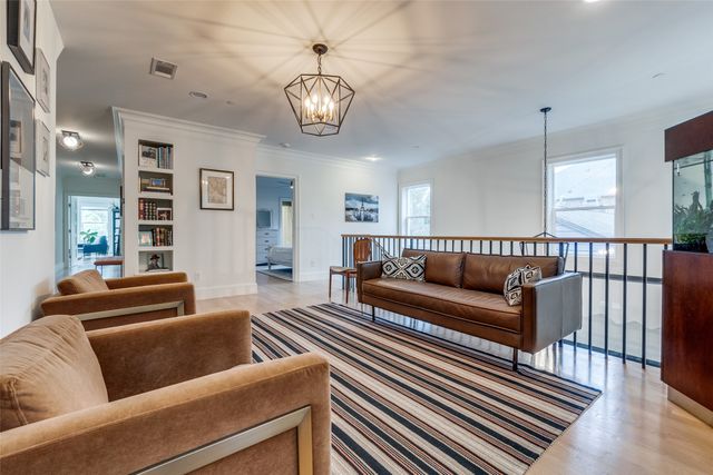 2829 Dyer Street, University Park, TX 75205