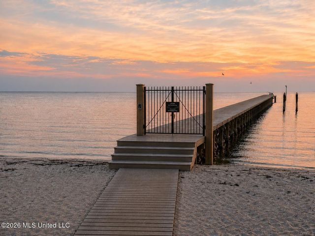 220 S Beach Boulevard, Waveland, MS 39576