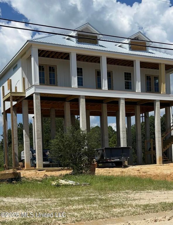 220 S Beach Boulevard, Waveland, MS 39576