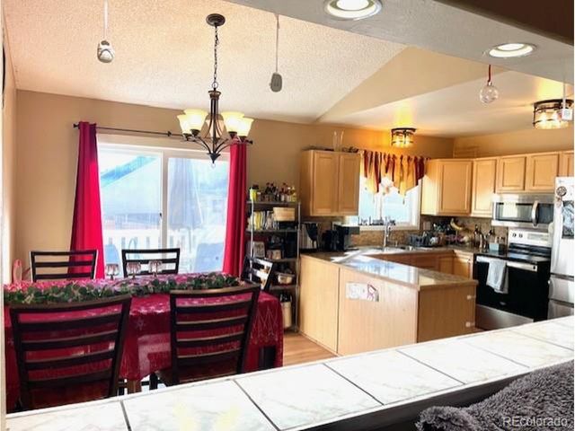 20762 E 44th Ave, Denver, CO 80249