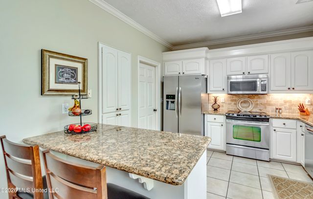 127 Eastside Drive, Brandon, MS 39047